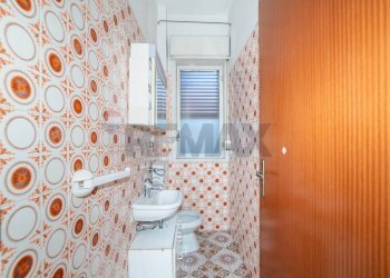 Bagno - Quadrilocale Via Simeto
 
21/23, Misterbianco - foto 10