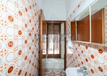 Bagno - Quadrilocale Via Simeto
 
21/23, Misterbianco - foto 11