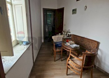 Sala da pranzo - Casa semi indipendente Via Vittorio Emanuele II
 
21, Rometta - foto 9