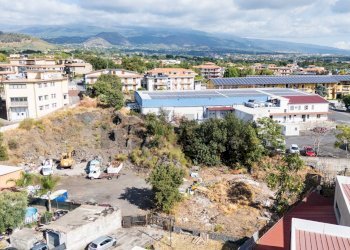 Edificio all\'aperto - Terreno edificabile Via Donatello
 
snc, Aci Sant'Antonio - foto 3