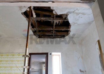 Scale - Independent house Via Antonio Gramsci
 
75/77/79, Riposto - photo 17