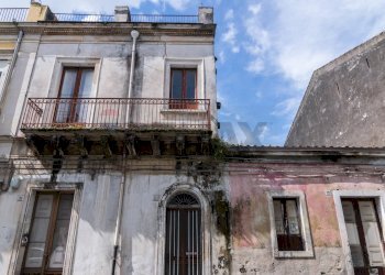 Edificio all\'aperto - Independent house Via Antonio Gramsci
 
75/77/79, Riposto - photo 1