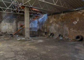 Stanza vuota - Capannone Via Archimede
42, Riposto - foto 6