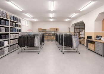 Cabina armadio - Locale Commerciale Via Eugenio Curiel
1, Adrano - foto 6