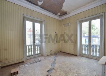 Stanza vuota - Locale Commerciale Via Eugenio Curiel
1, Adrano - foto 18