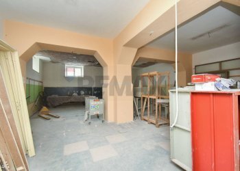 Non correlato - Locale Commerciale Via Eugenio Curiel
1, Adrano - foto 22