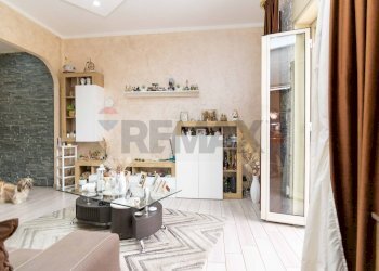 Soggiorno - Trilocale Via Jacopo Lo Verde
 
26, Catania - foto 3