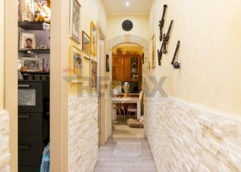 Hall / corridoio - Trilocale Via Jacopo Lo Verde
 
26, Catania - foto 16