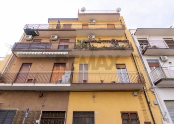 Edificio all\'aperto - Trilocale Via Jacopo Lo Verde
 
26, Catania - foto 36