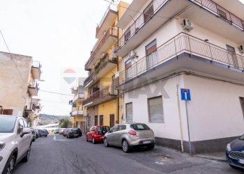 Edificio all\'aperto - Trilocale Via Jacopo Lo Verde
 
26, Catania - foto 39