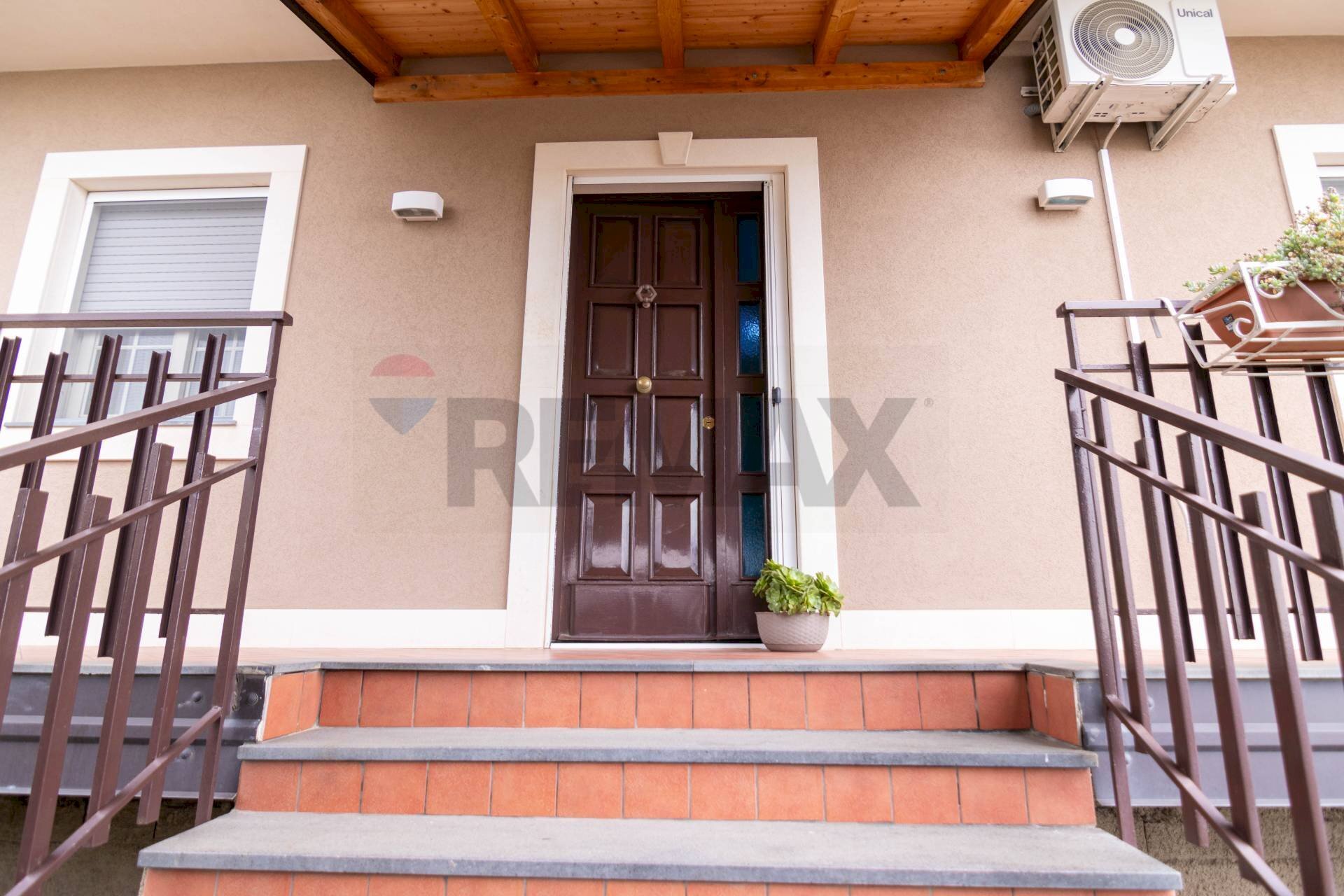 Scale - Villa via francia
 
18, Belpasso - foto 2