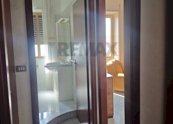 Hall / corridoio - Trilocale via liguria
 
1, Catania - foto 6