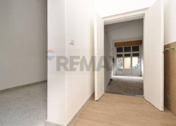 Hall / corridoio - Office VIA VITTORIO EMANUELE III
 
112, Santa Venerina - photo 5