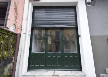 Edificio all\'aperto - Office VIA VITTORIO EMANUELE III
 
112, Santa Venerina - photo 10