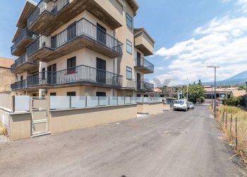 Edificio all\'aperto - Apartment Via Aldo Moro
 
29, Santa Maria di Licodia - photo 32