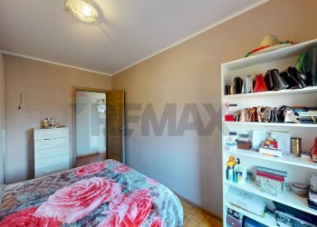 Camera / camera da letto - Three-room apartment Via Ippolito Nievo
 
1, Melzo - photo 15