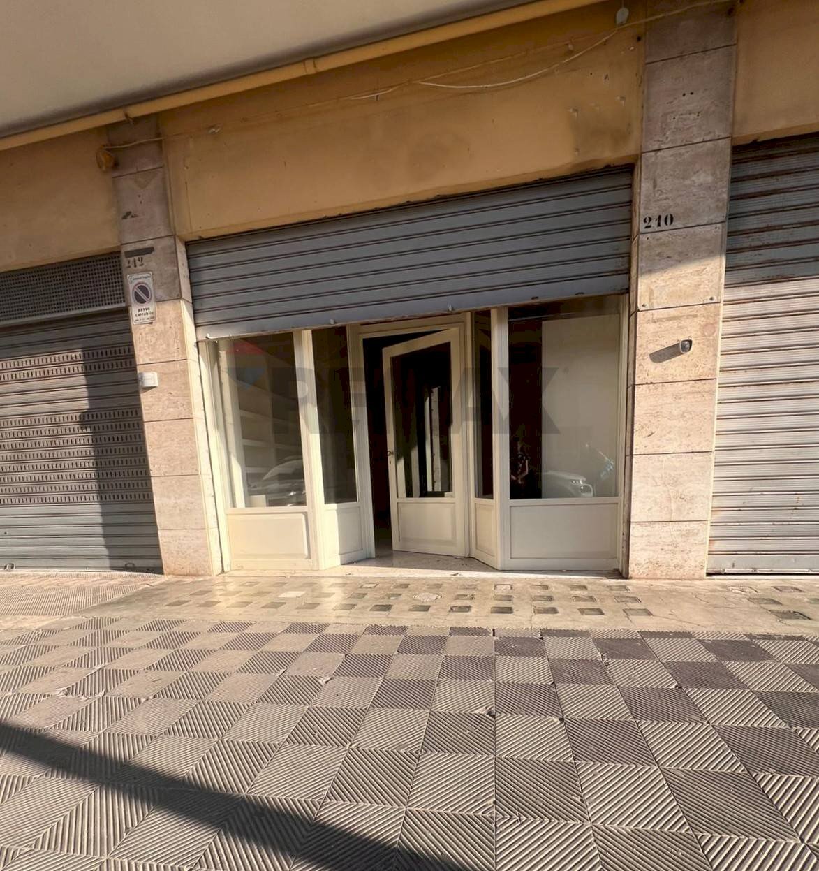 Edificio all\'aperto - Locale Commerciale Triggiano - foto 2