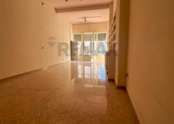 Stanza vuota - Locale Commerciale Triggiano - foto 3