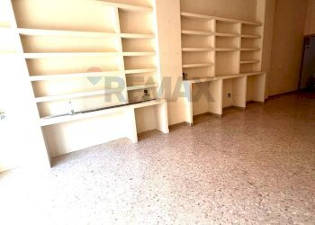 Stanza vuota - Locale Commerciale Triggiano - foto 5