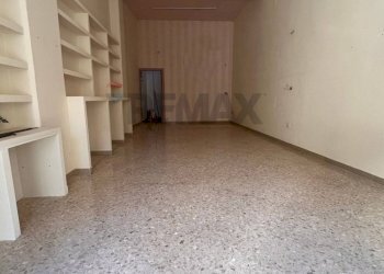 Stanza vuota - Locale Commerciale Triggiano - foto 7