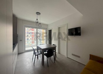 Sala da pranzo - Two-room apartment Via Zanardelli
 
53, Bari - photo 4