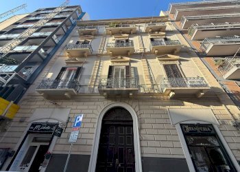 Edificio all\'aperto - Three-room apartment Via Abate Gimma
 
157, Bari - photo 1