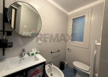 Bagno - Three-room apartment Via Abate Gimma
 
157, Bari - photo 17