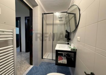 Bagno - Three-room apartment Via Abate Gimma
 
157, Bari - photo 18