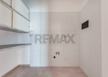 Stanza vuota - Apartment Corso Vittorio Emanuele
 
7, Modugno - photo 14