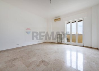 Stanza vuota - Apartment Corso Vittorio Emanuele
 
7, Modugno - photo 16