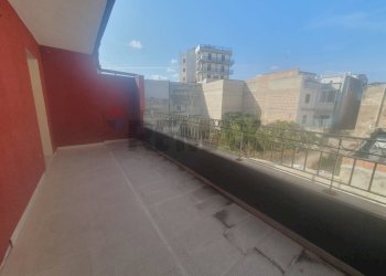 Balcone 1 - Casa semi indipendente Via Camillo Benso Di Cavour
 
sn, Grumo Appula - foto 13