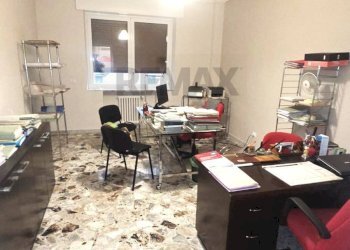 Ufficio - Appartamento Via De Rossi
 
16, Bari - foto 20