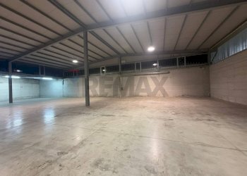 Parcheggio - Shed Strada Provinciale Ceglie Valenzano
64, Bari - photo 5