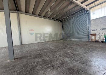 Parcheggio - Shed Strada Provinciale Ceglie Valenzano
64, Bari - photo 10