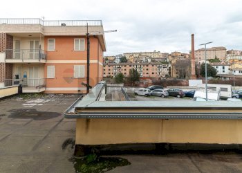 Edificio all\'aperto - Stable - Palace via Gallodoro
 
5, Jesi - photo 5