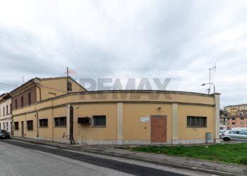 Edificio all\'aperto - Stable - Palace via Gallodoro
 
5, Jesi - photo 7