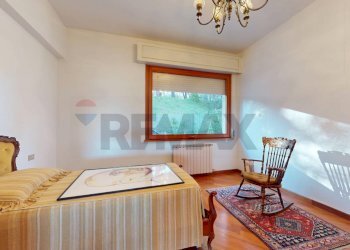 Camera / camera da letto - Villa Via Del Tempo Libero, Perugia - photo 28