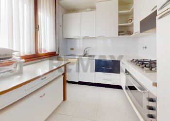 Cucina - Villa Via Del Tempo Libero, Perugia - photo 32