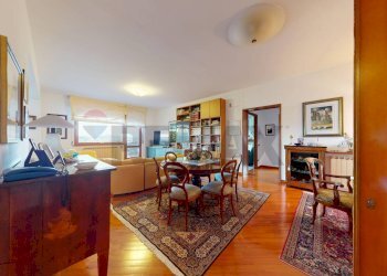 Sala da pranzo - Semi-detached house Via Del Tempo Libero, Perugia - photo 4