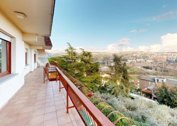 Balcone - Semi-detached house Via Del Tempo Libero, Perugia - photo 17