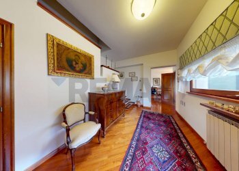 Hall / corridoio - Semi-detached house Via Del Tempo Libero, Perugia - photo 32