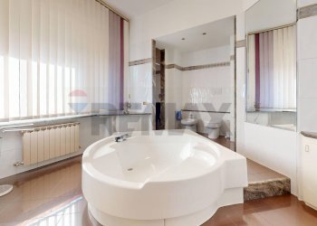 Bagno - Semi-detached house Via Del Tempo Libero, Perugia - photo 19