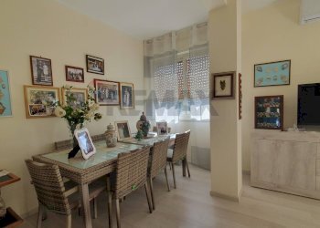 Sala da pranzo - Appartamento Via Madonna Della Via
 
221, Caltagirone - foto 11