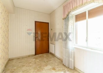 Stanza vuota - Appartamento via sgroppillo
 
7, San Gregorio di Catania - foto 2