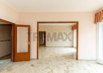 Stanza vuota - Appartamento via sgroppillo
 
7, San Gregorio di Catania - foto 5