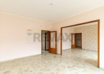 Stanza vuota - Appartamento via sgroppillo
 
7, San Gregorio di Catania - foto 6