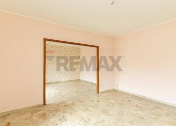 Stanza vuota - Appartamento via sgroppillo
 
7, San Gregorio di Catania - foto 8