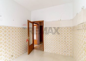 Stanza vuota - Appartamento via sgroppillo
 
7, San Gregorio di Catania - foto 19