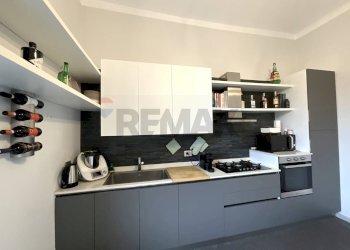 Cucina - Trilocale Trezzo sull'Adda - foto 10