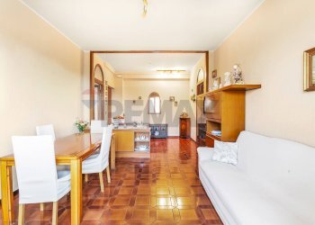 Sala da pranzo - Three-room apartment Piazzale Vincenzo Cuoco
 
4, Milano - photo 4